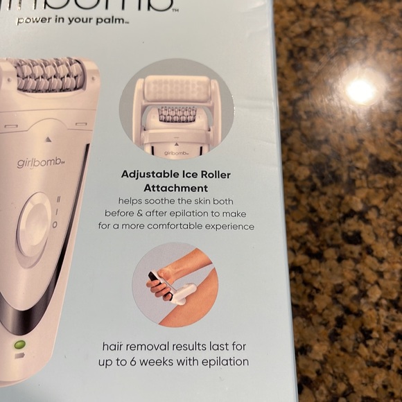 Conair Girlbomb Rechargeable Epilator - Picture 2 of 11